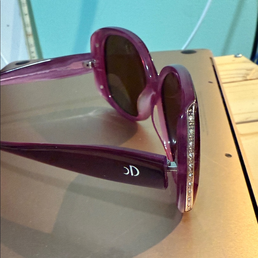 Catherine Deneuve Sunglasses Oversized frame - Picture 2 of 5